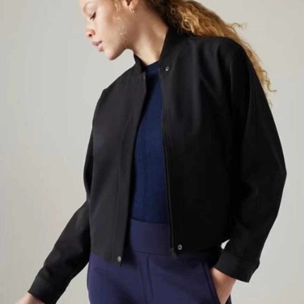 Athleta NWOT Women's Medium Black Full Zip Crop Endless Bomber Jacket